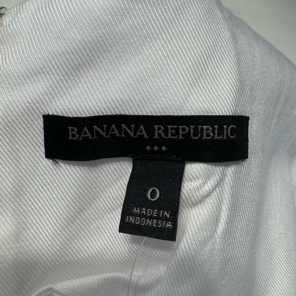 White Sleeveless Dress - Picture 5 of 5